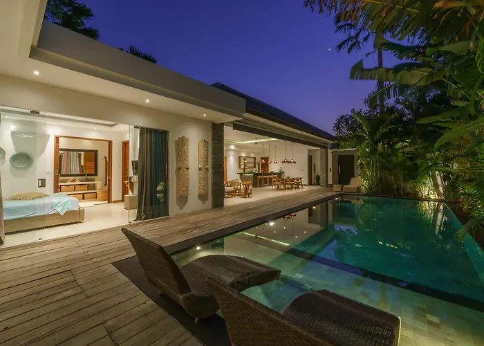 Villa Cuatro : Amazing 3Br Villa In Seminyak - Perfect Location