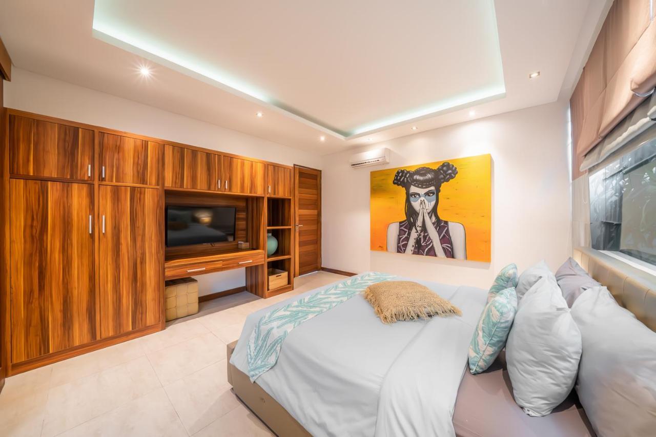Cuatro : Amazing 3br In - Perfect Location Seminyak (Bali)
