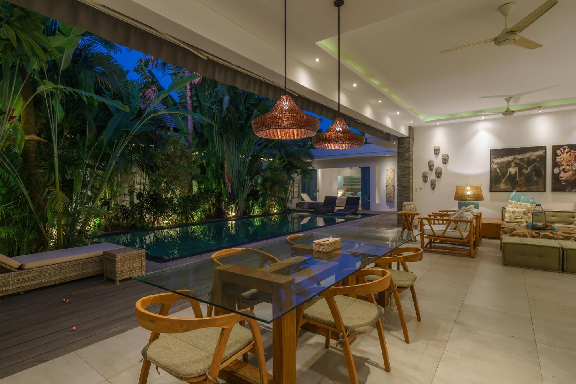 Cuatro : Amazing 3br In - Perfect Location Seminyak (Bali)